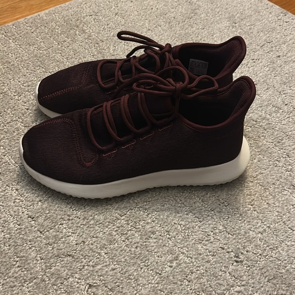 Adidas - Picture 2 of 7